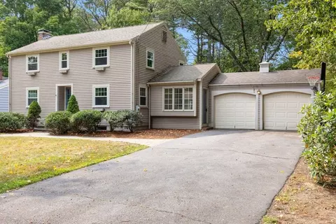 54 Mohawk Dr, Acton, MA 01720