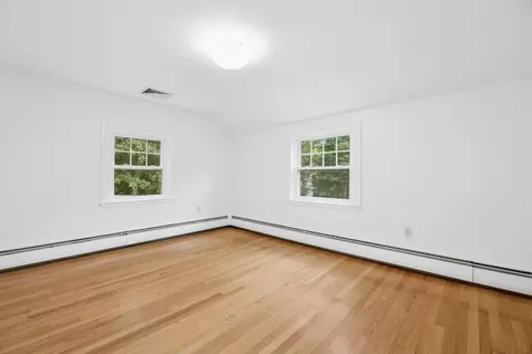Bedroom - 54 Mohawk Dr, Acton, MA 01720 photo 7 of 8