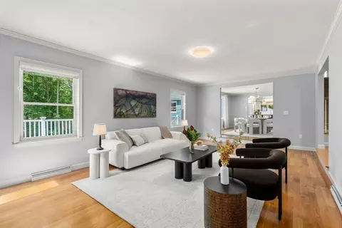 429 Warren St, Needham, MA 02492 photo 8