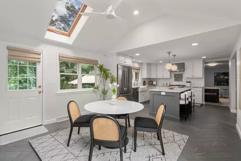 429 Warren St, Needham, MA 02492 photo 16