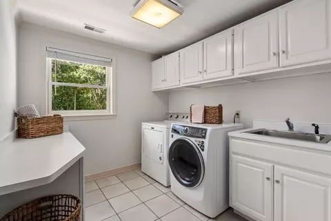 429 Warren St, Needham, MA 02492 photo 24