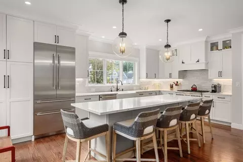 107 Horrigan Dr #12, Dedham, MA 02026
