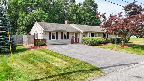 9 Kings Mountain Dr, West Boylston, MA 01583