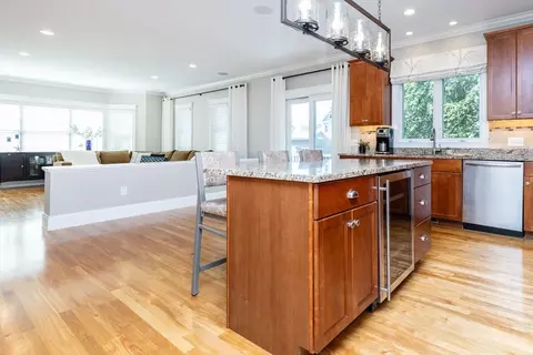4 Penny Ln, Beverly, MA 01915 photo 13