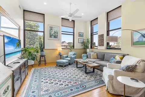 68 Central Ave #306, Medford, MA 02155