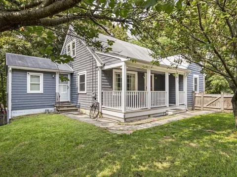 45 Woburn St, Lowell, MA 01852