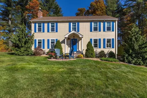 194 Olympic Ln, North Andover, MA 01845
