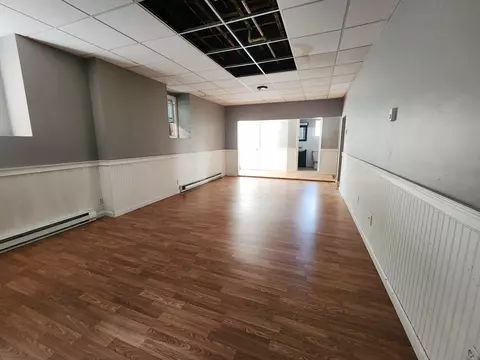 Living - 88 Harrison St #5, Fall River, MA 02723 photo 1 of 1