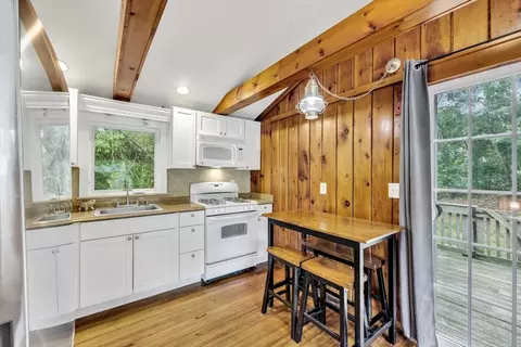 95 Lake Ave, Wareham, MA 02538 photo 15