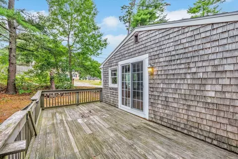 95 Lake Ave, Wareham, MA 02538 photo 32