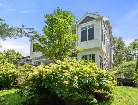 103 Harvey St, Cambridge, MA 02140