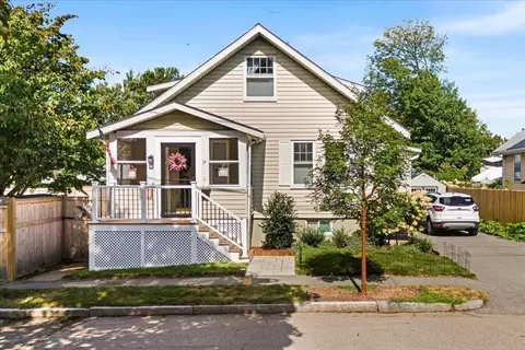19 Seymour St, Quincy, MA 02169