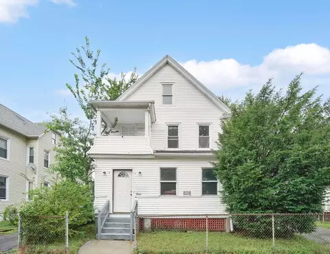 93-95 College St, Springfield, MA 01109