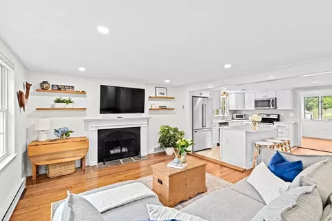 45 Edgar Rd, Scituate, MA 02066 photo 3