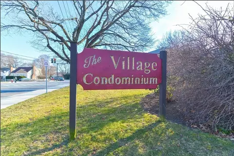 356 Lexington St #356, Watertown, MA 02472