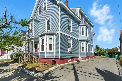 19 Hood St, Lynn, MA 01905