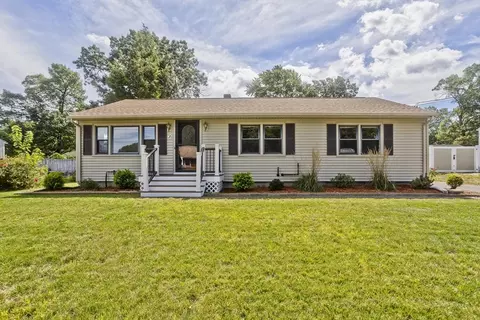 25 Andover Rd, Chicopee, MA 01020