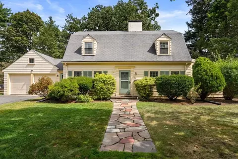 34 Palmer Rd, Waban, MA 02468