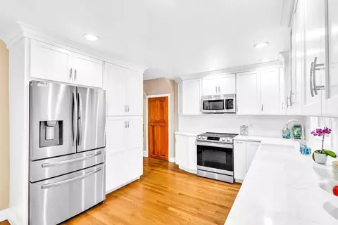 15 Harborview Dr, Hingham, MA 02043 photo 9