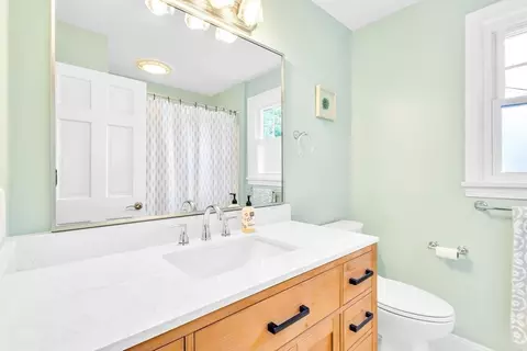 15 Harborview Dr, Hingham, MA 02043 photo 18