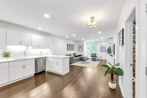 1789 Centre St #202, Boston, MA 02132