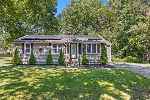 18 Pullard Rd, Grafton, MA 01519