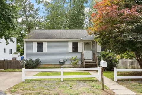 24 Hawthorne Rd, Norton, MA 02766