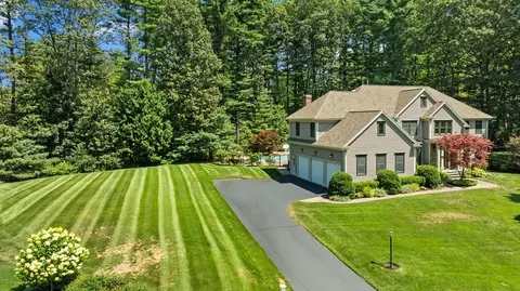 15 Lewis Path, Wayland, MA 01778