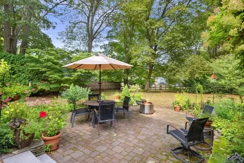 90 Summer Ave, Reading, MA 01867 photo 32
