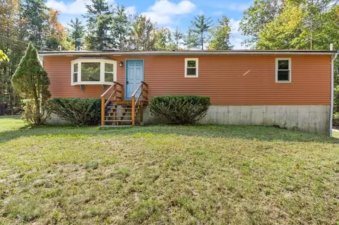 31 Shirley Rd, Townsend, MA 01469