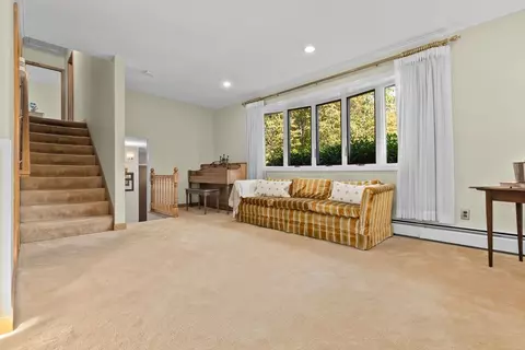 29 Sonning Rd, Beverly, MA 01915 photo 14