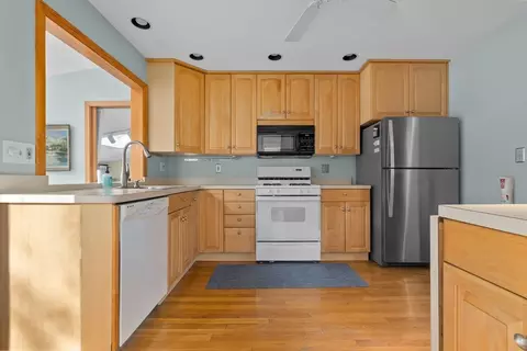 29 Sonning Rd, Beverly, MA 01915 photo 15