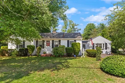 100 Pleasant St, Raynham, MA 02767