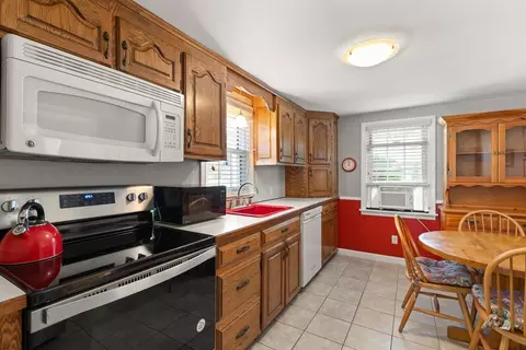 Kitchen - 100 Pleasant St, Raynham, MA 02767 photo 1 of 5