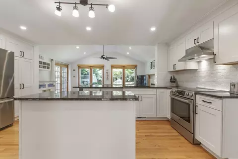 128 Eric Dr, Franklin, MA 02038 photo 7