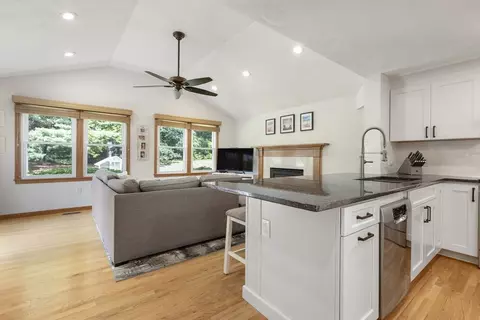 128 Eric Dr, Franklin, MA 02038 photo 13