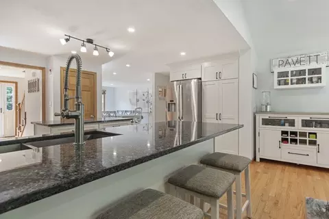 128 Eric Dr, Franklin, MA 02038 photo 12