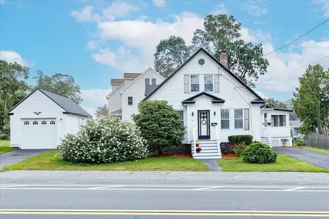 866 Riverside Dr, Methuen, MA 01844
