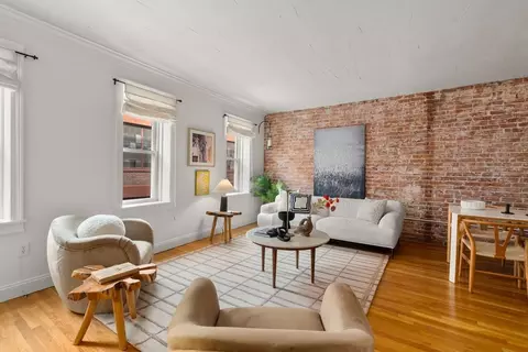 156 Prince St #11, Boston, MA 02113