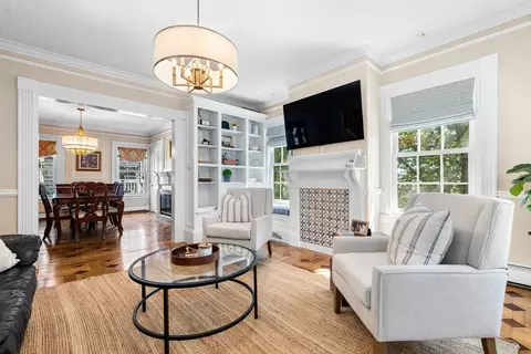 207 Bunker Hill St #2, Boston, MA 02129