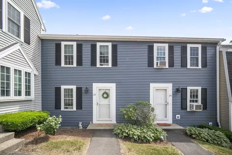 585 Turnpike St #23, Easton, MA 02375