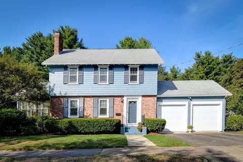 15 Selden St, Waban, MA 02468