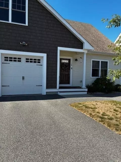 637 Gifford St #7B, Falmouth, MA 02540