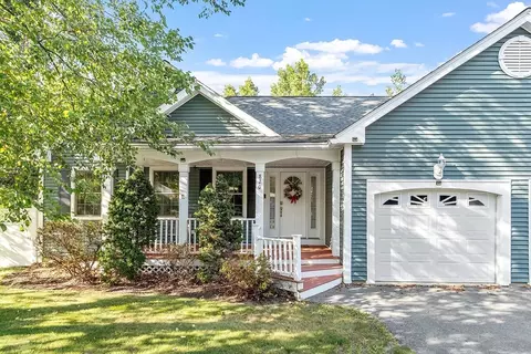 820 Methuen St #820, Dracut, MA 01826