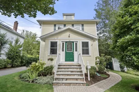 36 Courtney Rd, Boston, MA 02132