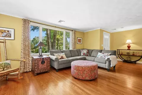 71 Brookside Rd, Needham, MA 02492 photo 4