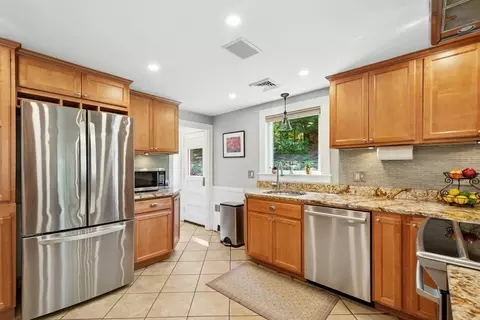 71 Brookside Rd, Needham, MA 02492 photo 6
