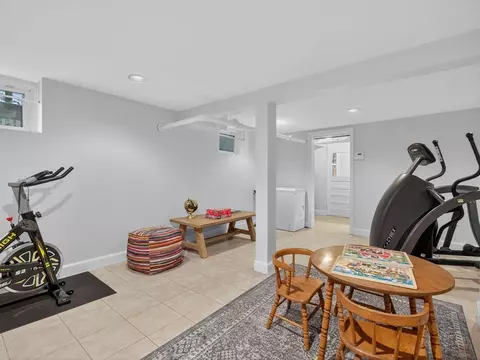 8 Old Town Rd, Wellesley, MA 02481 photo 15