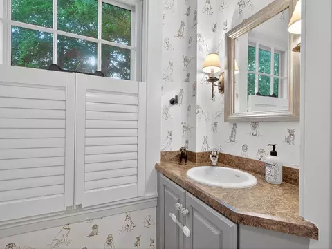 8 Old Town Rd, Wellesley, MA 02481 photo 8