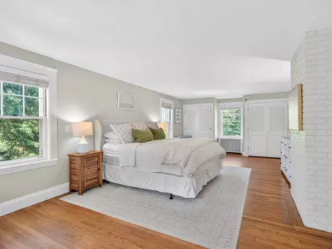 8 Old Town Rd, Wellesley, MA 02481 photo 10